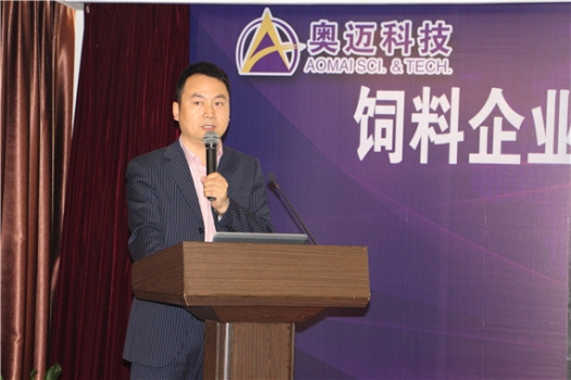 张博士_副本.jpg