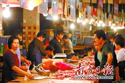 深圳：明年3月底实现全市猪肉冷链销售
