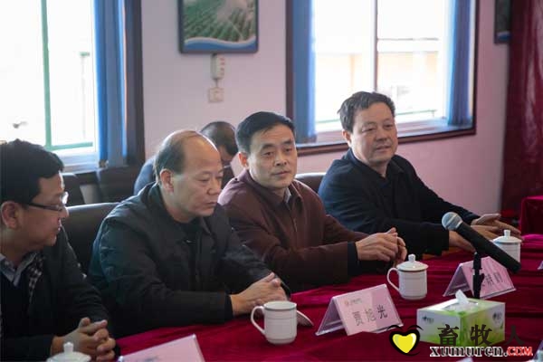 贾旭光.jpg