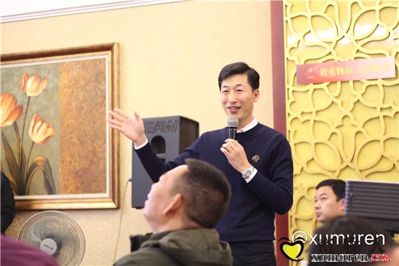 甄老师特写_副本.jpg