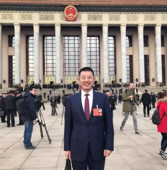 全国人大代表替猪农说话：畜禽粪便是资源不是污染源
