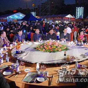 首届中国地方鸡美食文化节正式开幕