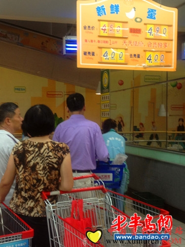 产蛋率低饲料涨价 鸡蛋价格险破5元大关(图)