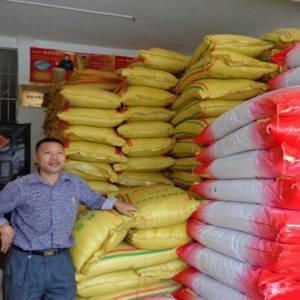 刘三姐故里：山歌唱响双胞胎